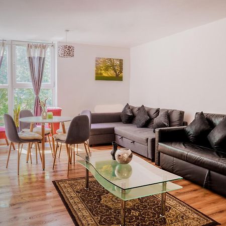 Spacious 2Bd 2Baths Apartment In Central Лондон Екстериор снимка