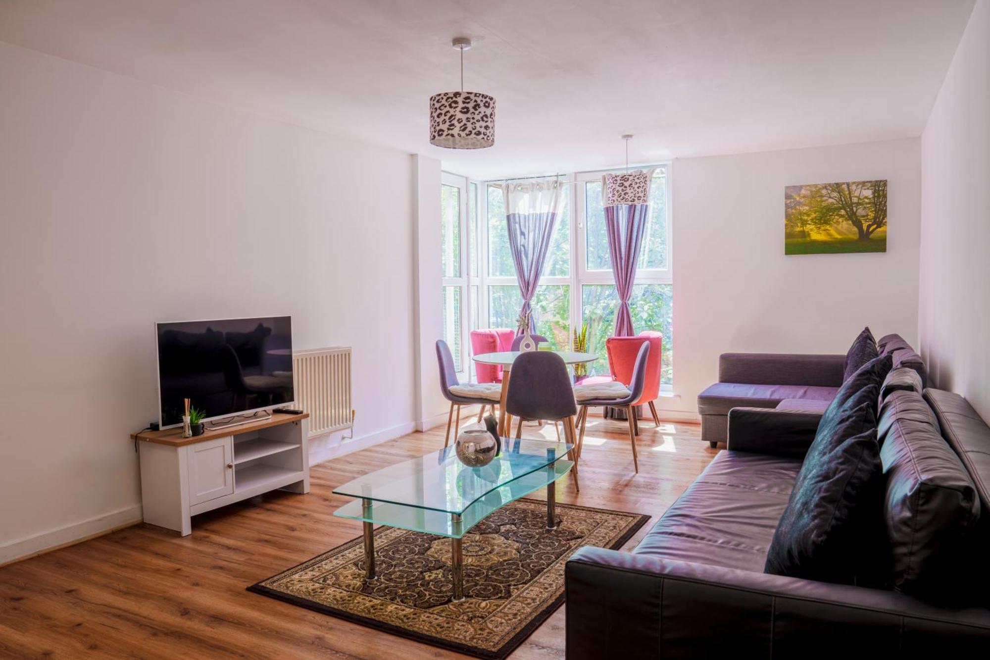 Spacious 2Bd 2Baths Apartment In Central Лондон Екстериор снимка